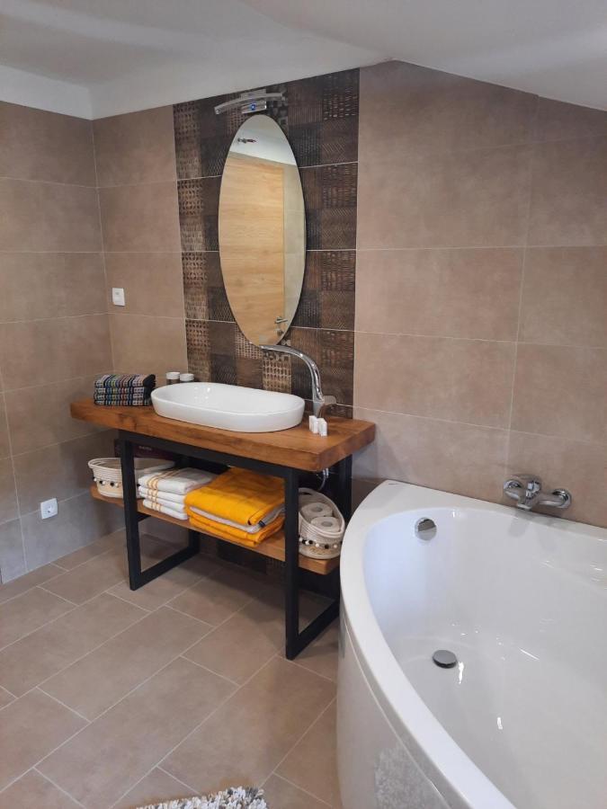 Andrea, Premium Three Bedroom Apartment, Entire Floor Kastav Bagian luar foto